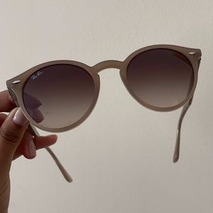 Ray-Ban Accessories - Round Ray-Ban 2180 Sunglasses Ray-Ban Accessories - Round Ray-Ban 2180 Sunglasses
